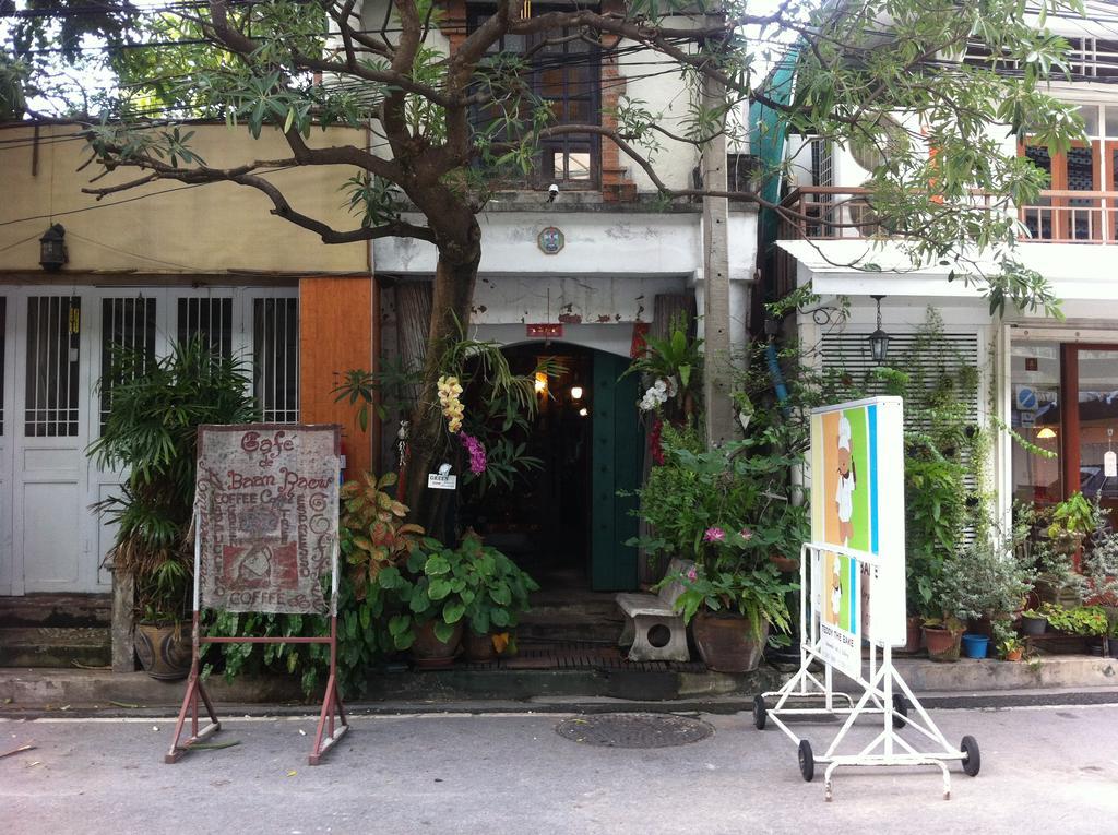 Hotel Café de Baan Raow Bangkok Esterno foto