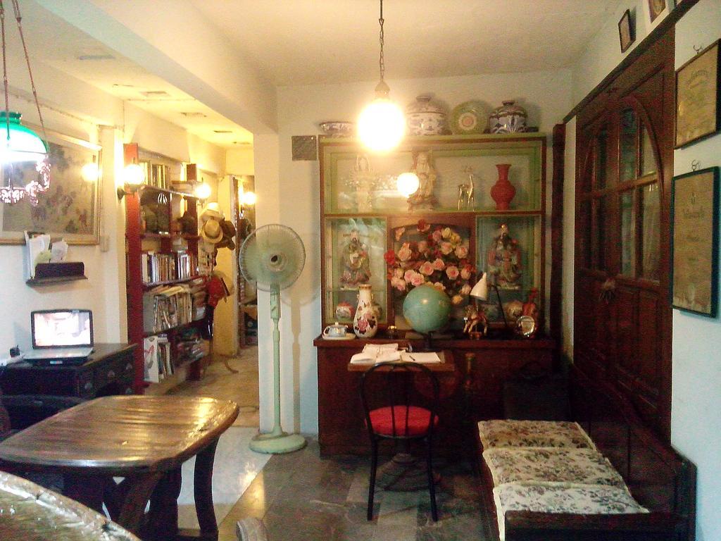 Hotel Café de Baan Raow Bangkok Esterno foto