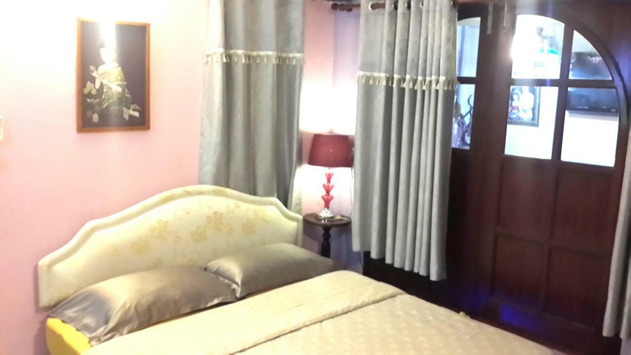 Hotel Café de Baan Raow Bangkok Esterno foto