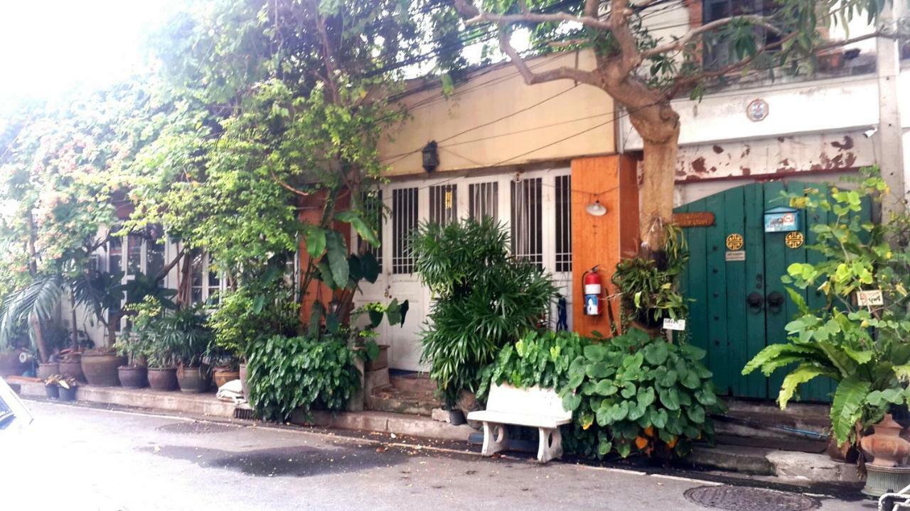 Hotel Café de Baan Raow Bangkok Esterno foto